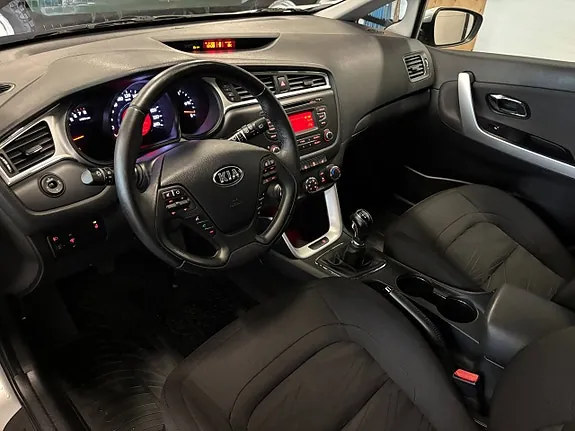 Kia Ceed 2018 photo 4