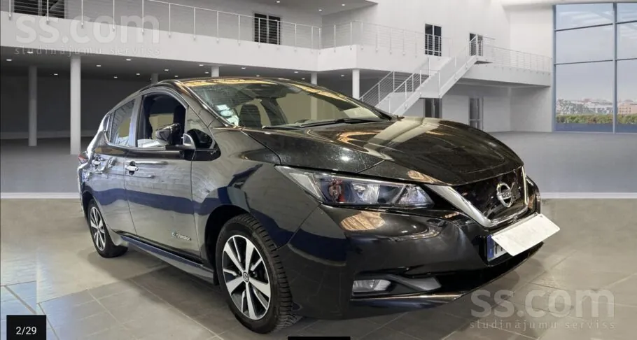 Nissan Leaf 2020 photo 2