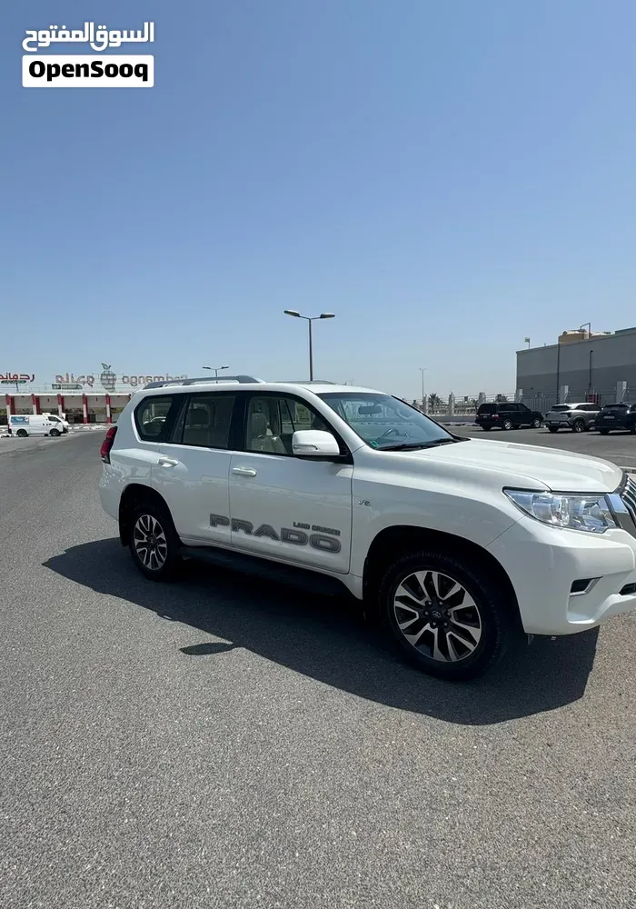 Toyota Prado 2023 photo 2