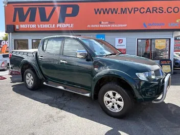 Mitsubishi Triton 2014 photo 2