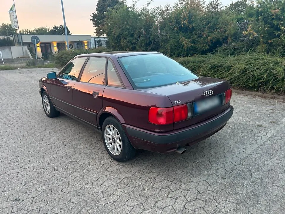 Audi 80