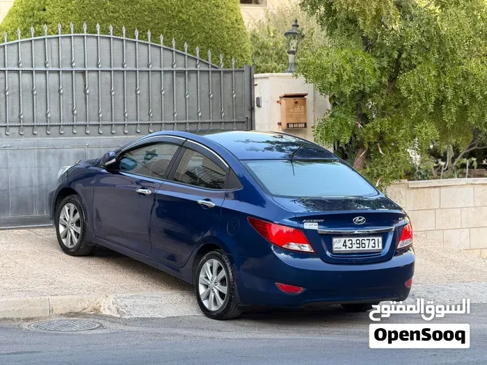 Hyundai Accent 2018 photo 3