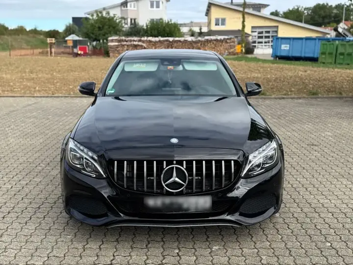 Mercedes-Benz C180