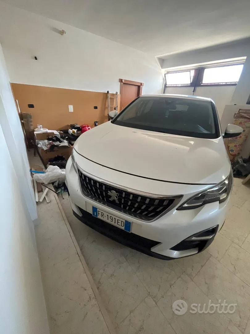 Peugeot 3008 2018 photo 2