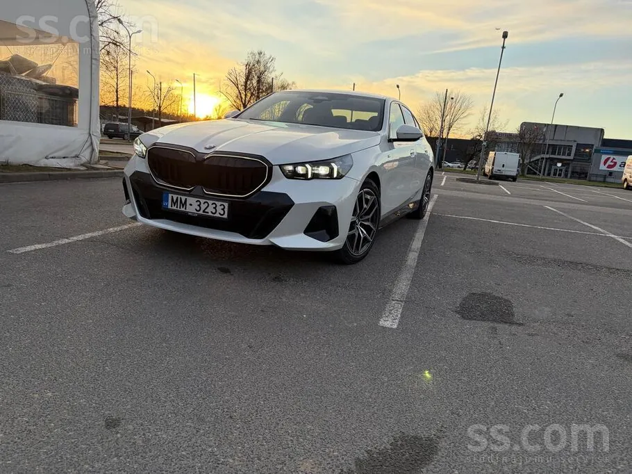 BMW 520I