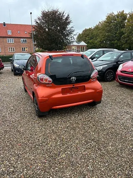Toyota Aygo 2013 photo 2