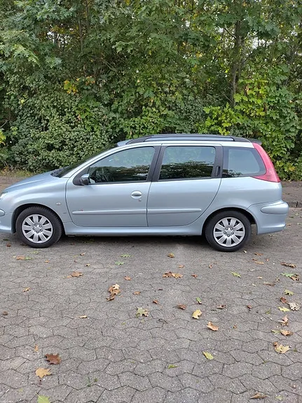 Peugeot 206 2004 photo 2