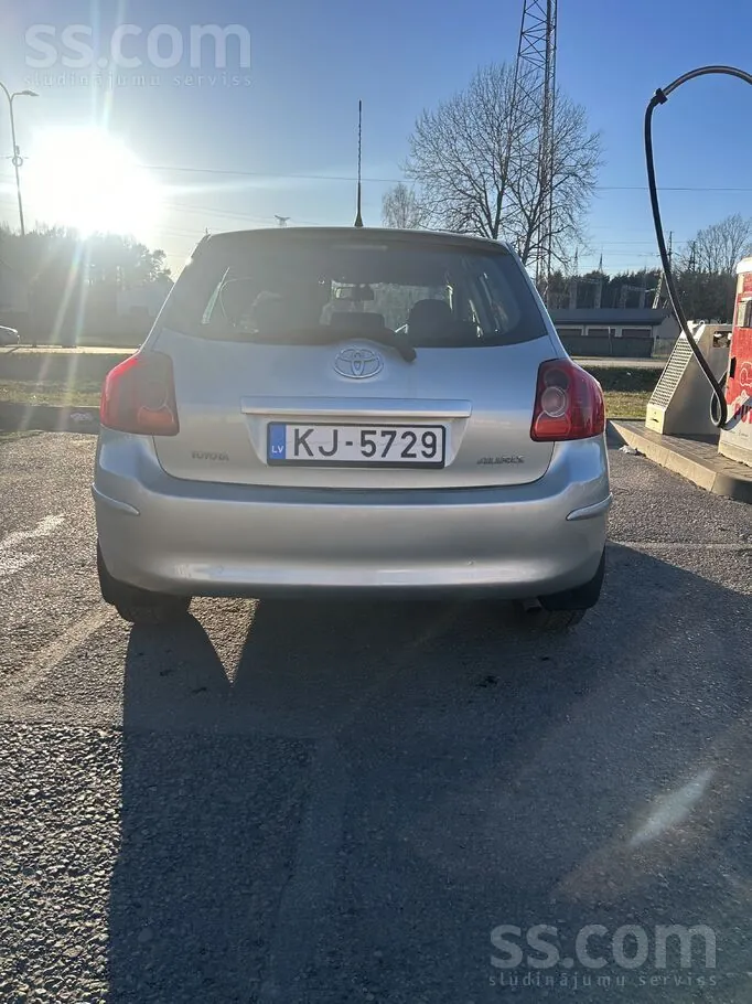 Toyota Auris 2007 photo 4