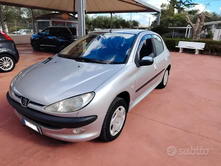 Peugeot 206