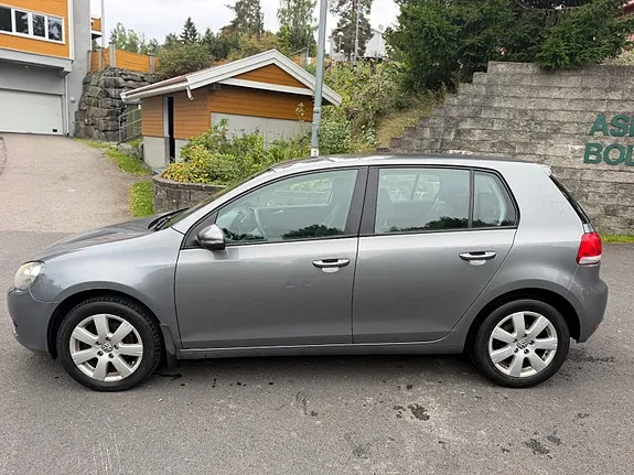 Volkswagen Golf 2009 photo 2