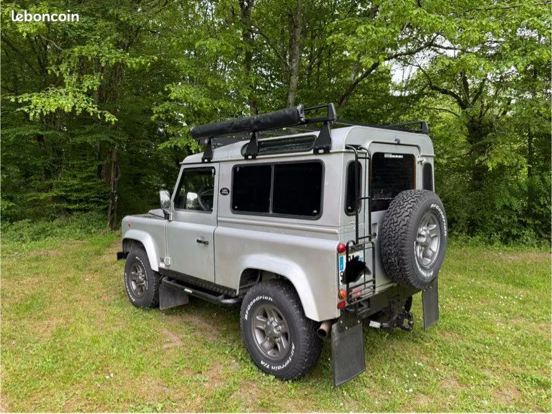 Land Rover Defender 1998 photo 2