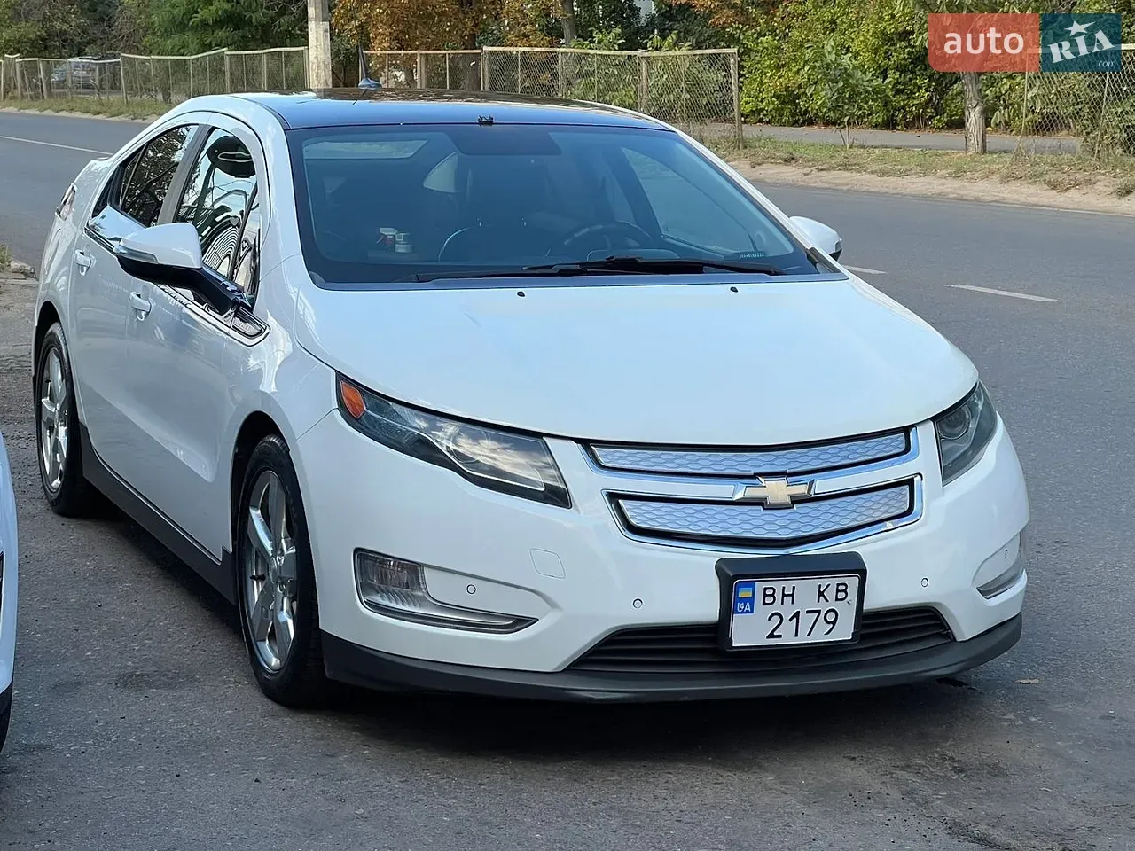 Chevrolet Volt 2011 photo 2