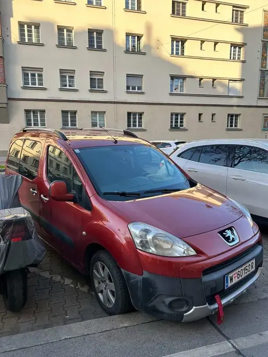 Peugeot Partner 2011 photo 3