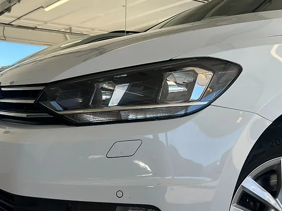 Volkswagen Touran 2018 photo 3