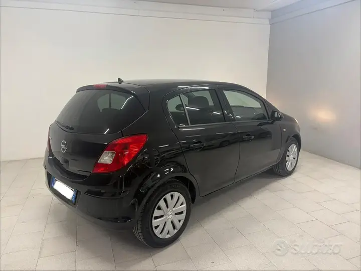 Opel Corsa 2013 photo 4