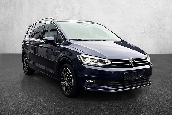 Volkswagen Touran 2022 photo 3