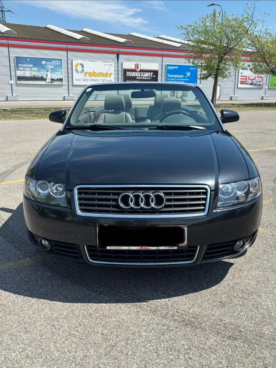 Audi A4 2002 photo 2