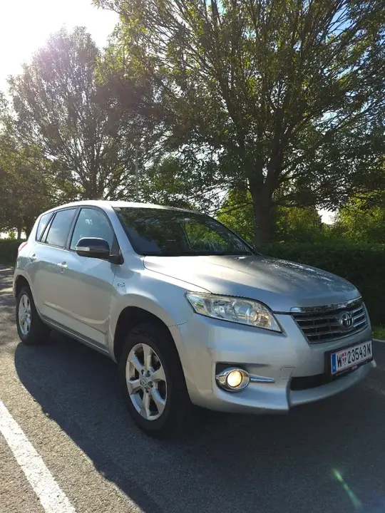 Toyota Rav4 2011 photo 3