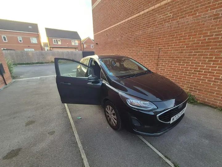 Ford Fiesta 2022 photo 2