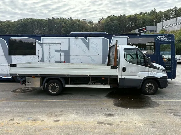 Iveco Daily 2017 photo 3