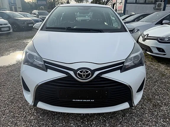 Toyota Yaris 2015 photo 2
