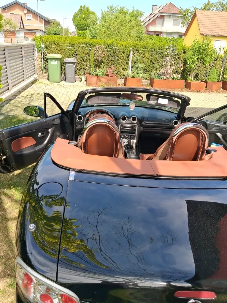 Mazda Mx-5 2002 photo 3