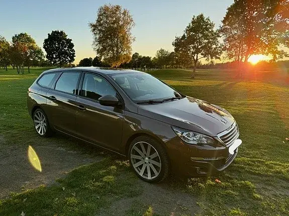 Peugeot 308 Sw 2015 photo 2