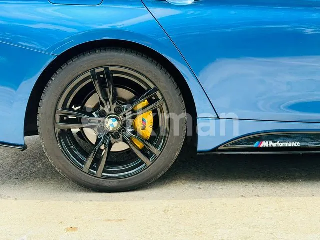 BMW 318I 2018 photo 5