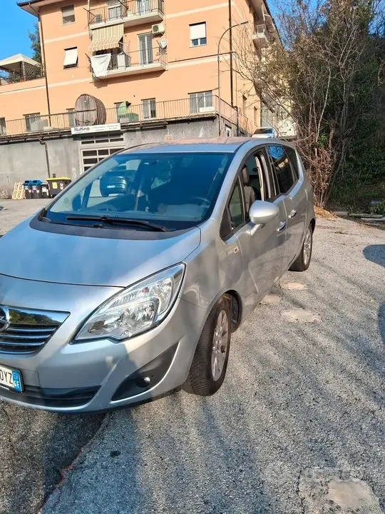 Opel Meriva 2011 photo 2