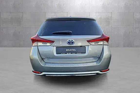 Toyota Auris 2017 photo 4