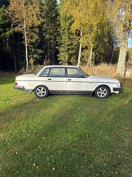 Volvo 244