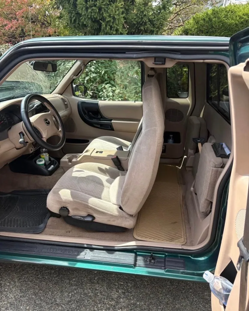 Mazda B4000 2001 photo 3