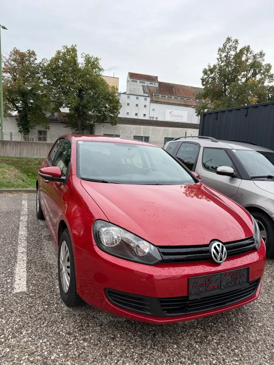Volkswagen Golf 2010 photo 3