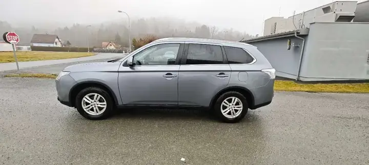 Mitsubishi Outlander 2015 photo 3