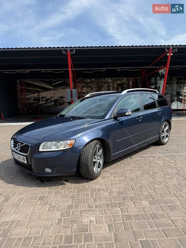 Volvo V50 2011 photo 3