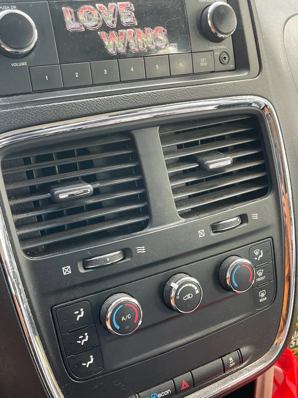 Dodge Grand Caravan 2017 photo 4
