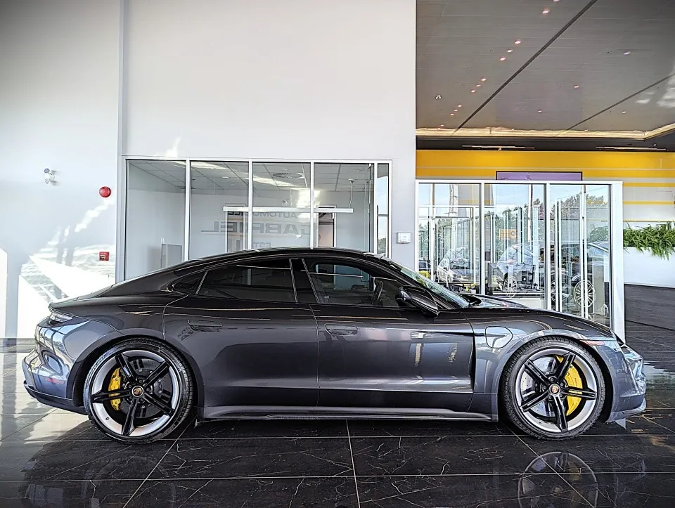Porsche Taycan 2020 photo 4