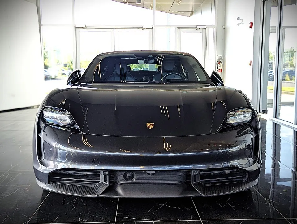Porsche Taycan 2020 photo 2
