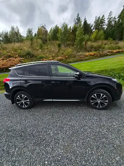 Toyota Rav4 2015 photo 4