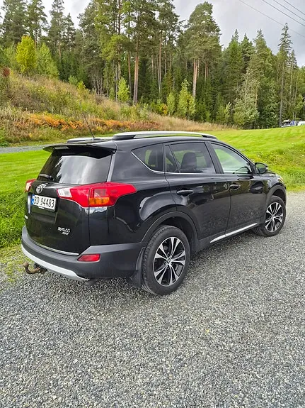 Toyota Rav4 2015 photo 5