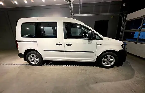 Volkswagen Caddy 2016 photo 2