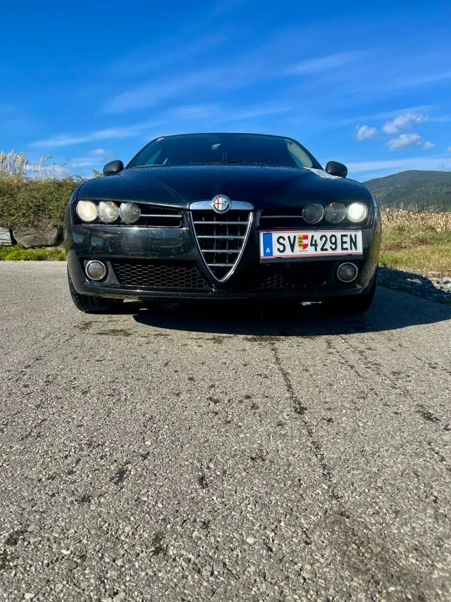 Alfa Romeo 159 2007 photo 2