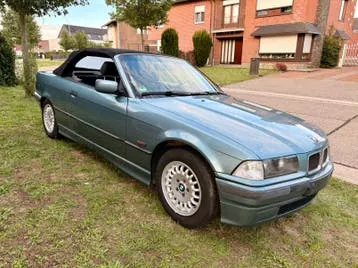 BMW 318I