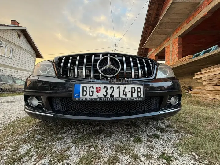 Mercedes-Benz C 320 2009 photo 3