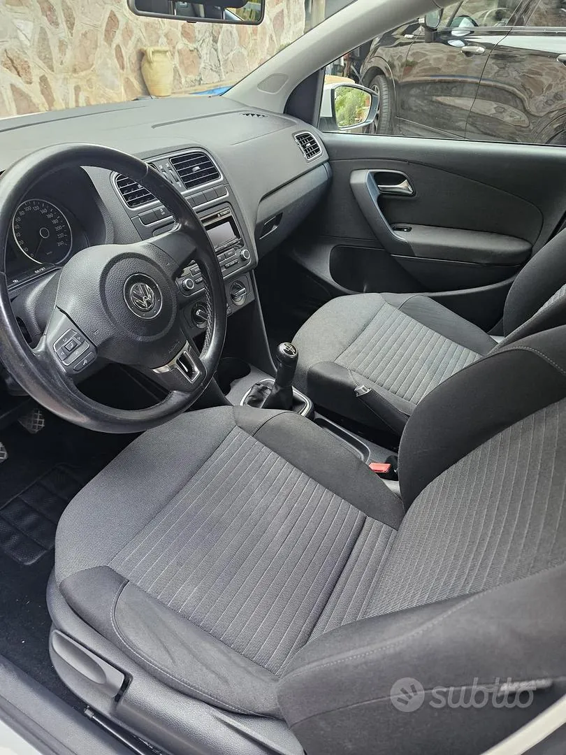 Volkswagen Polo 2012 photo 5