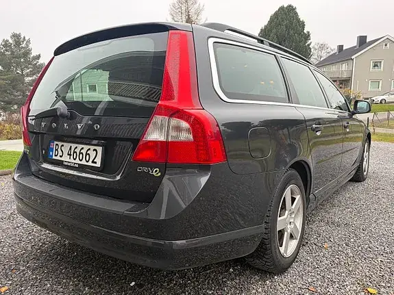 Volvo V70 2011 photo 5