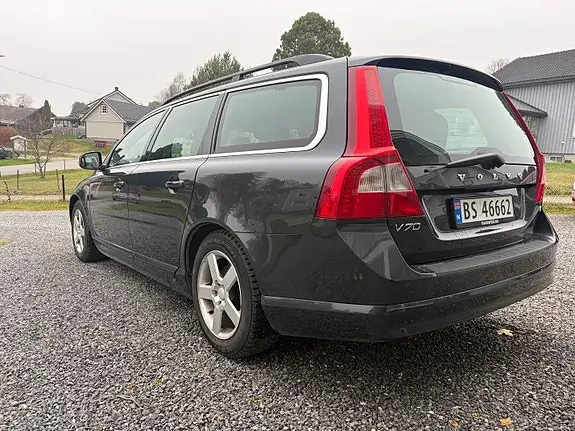 Volvo V70 2011 photo 3