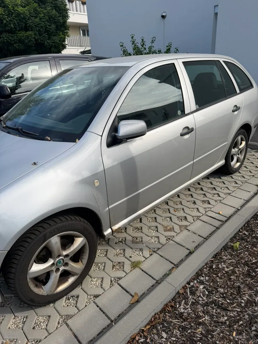 Skoda Fabia 2003 photo 3