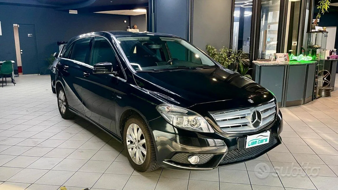 Mercedes-Benz B 180 2011 photo 3
