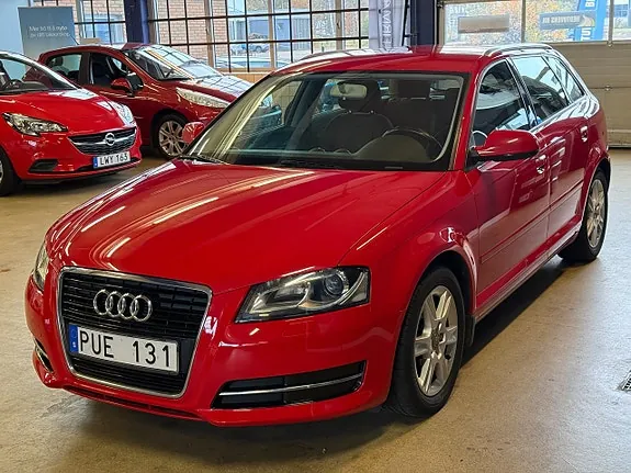 Audi A3 2012 photo 2